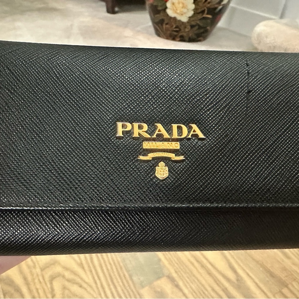 Prada Black Saffiano Leather Wallet with  Card Holder - Picture 12 of 12